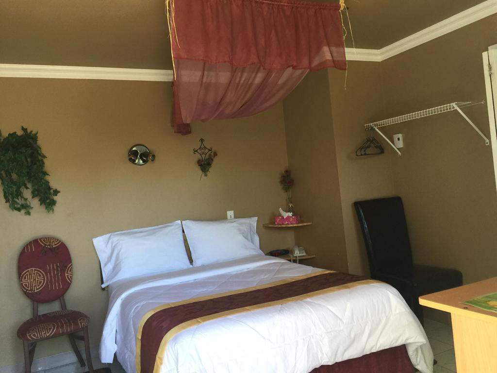 Motel Montgolfière JP Saint-Jean-sur-Richelieu Extérieur photo