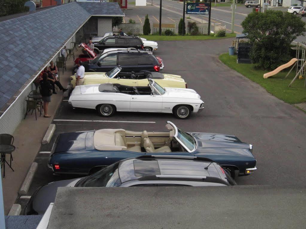 Motel Montgolfière JP Saint-Jean-sur-Richelieu Extérieur photo